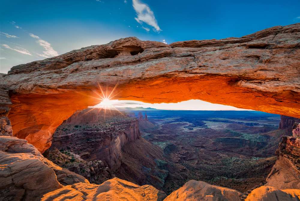 Sunrise at Mesa Arch von Michael Zheng