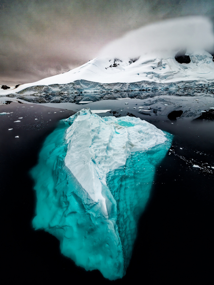 Bewegender Eisberg von Michel Groleau