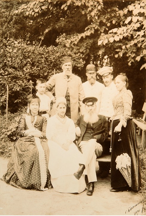 Die Familie des Dichters Jakov Polonski zu Gast beim Dichter Afanassi Fet von Mikhail Petrovich Botkin