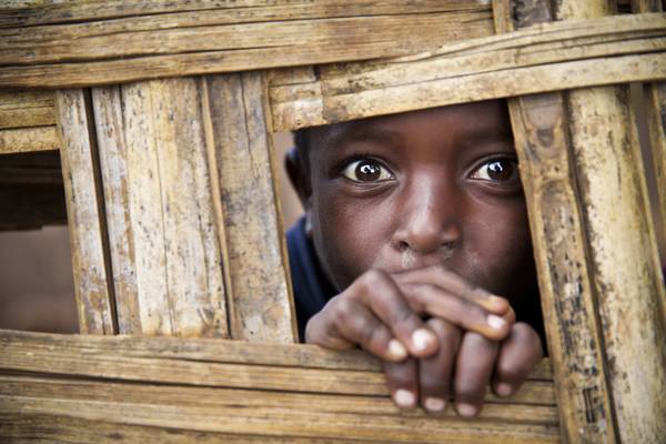Porträt Kind in Äthiopien, Afrika von Miro May