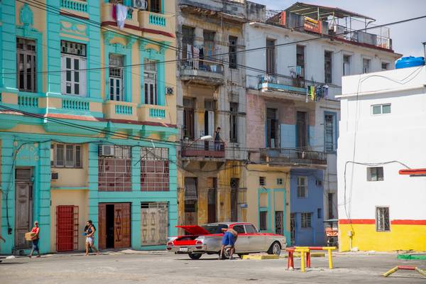 Streetlife in Havana, Cuba, Kuba von Miro May