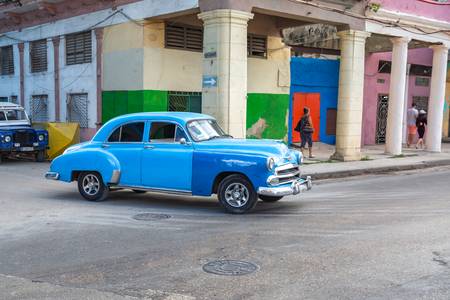 Blue Oldtimer in Havana, Cuba, Street in Havanna, Kuba. 2020