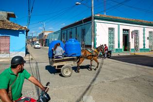 Straßenkreuzung in Trinidad, Cuba II 2020