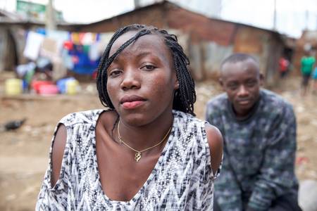 Teenager in love, Portrait Nairobi, Kenia 2019