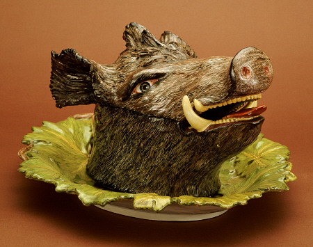 A German Faience Boar''s Head Tureen Cover And Stand, Probably Strasbourg, Circa 1750 von 