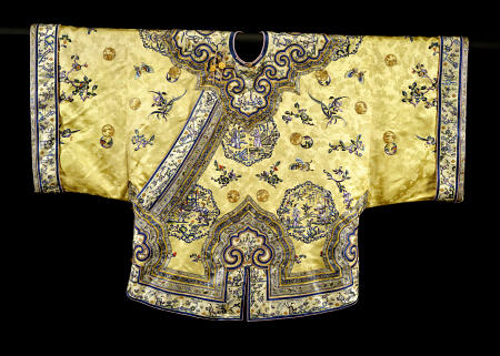 A Pale Yellow Ground Silk Embroidered Jacket von 