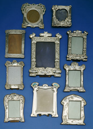 A Selection Of Silver Art Nouveau Frames von 