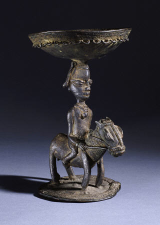 A Yoruba Bronze Ritual  Vessel, Probably For Ifa Divination, 18th Century, 20cm High von 