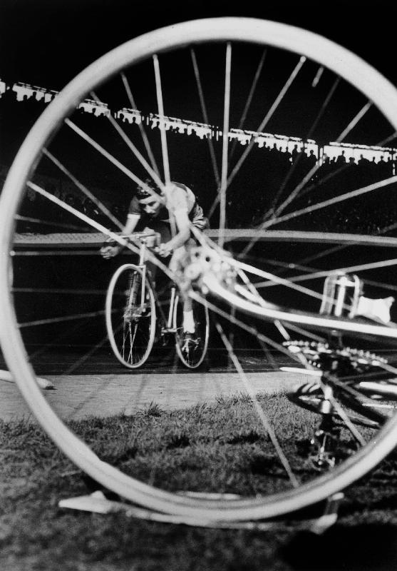cyclist Jacques Anquetil failed in the attempt of breaking world record von 