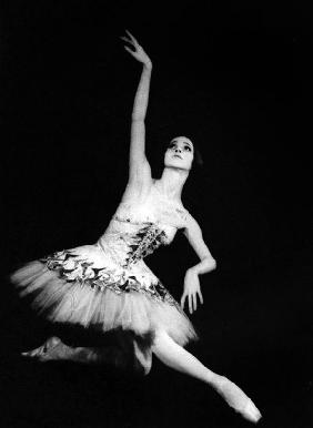Eva Evdokimova danseuse Americano-bulgare elle mena une carriere internationale elle fut pendant 15 