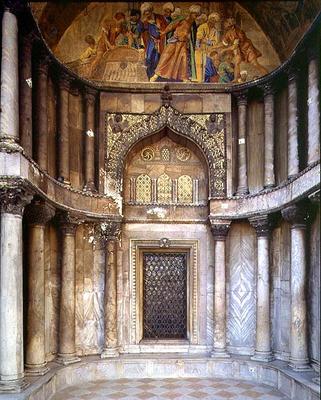 Fifth portal of the facade with mosaics and reliefs from the 13th and 14th centuries (photo) von 