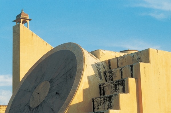 Jantar Mantar astronomical observatory (photo)  von 