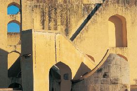 Jantar Mantar astronomical observatory (photo) 