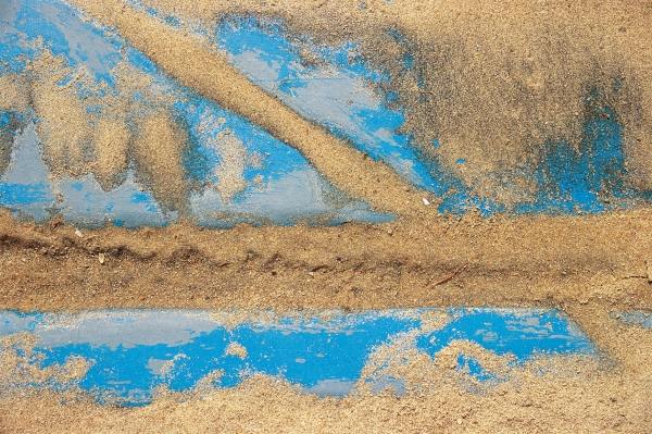 Paint on wood with sand (photo)  von 