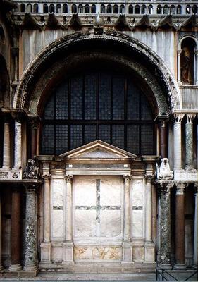 South facing portal and wall of the Zeno chapel, built for Cardinal Giovanni Battista Zena, 1504-22 von 