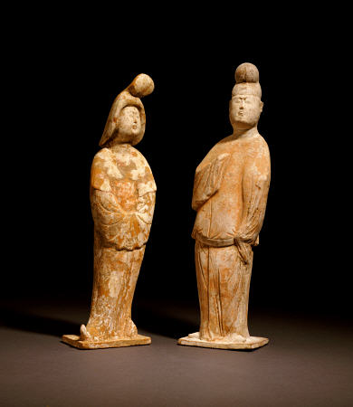 Two Painted Red Pottery Figures Of Courtiers, Tang Dynasty, 7th / 8th Century von 