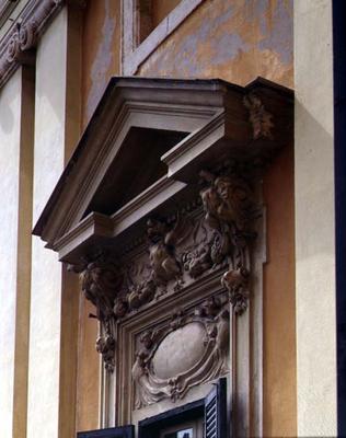 The facade, detail of a first floor window, designed by Ottaviano Mascherino (1536-1606) 1596 (photo von 
