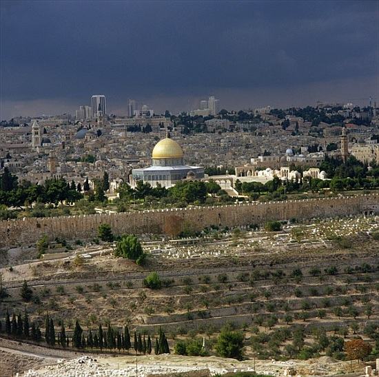 View of the city and The Dome of the Rock, built AD 692 von 