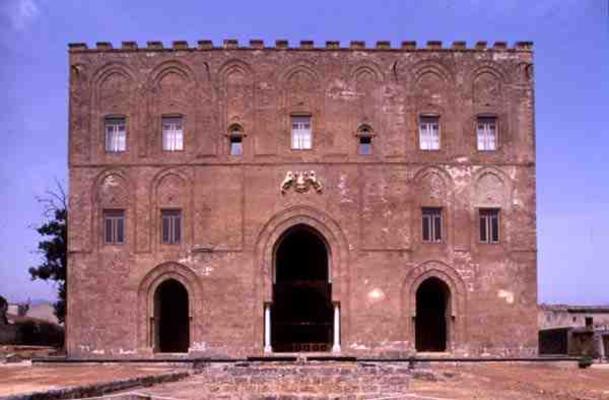 View of the facade, 12th century (photo) von 