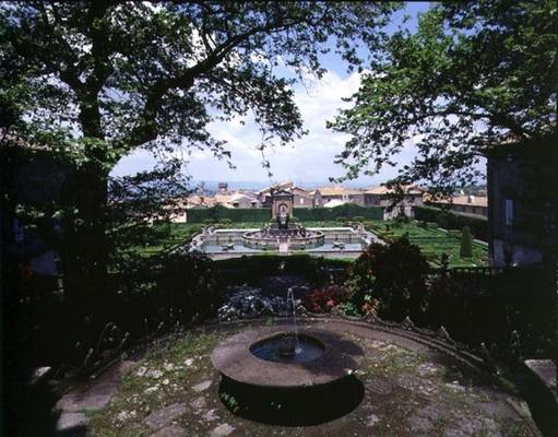 View of the garden and fountains, designed for Cardinal Giovanni Francesco Gambara by Giacamo Vignol von 