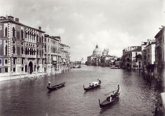 View of the Grand Canal with gondolas (b/w photo) von 
