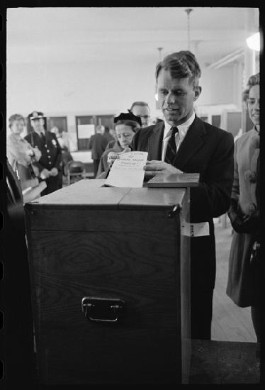 Robert F. Kennedy votes for his brother 1960