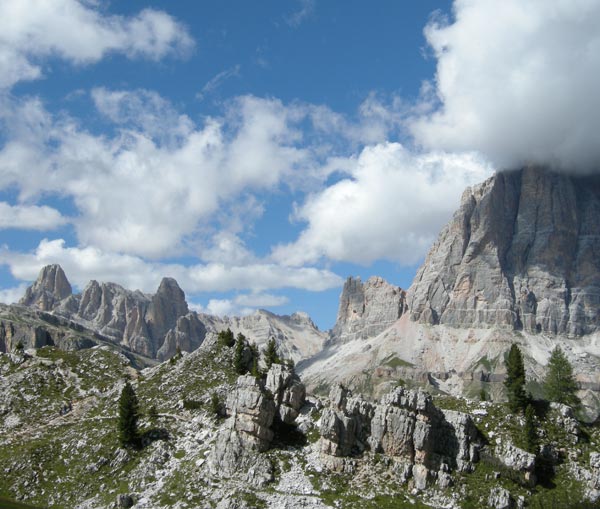 Paesaggio Montano Estivo sulle Dolomiti von Andrea Piccinini
