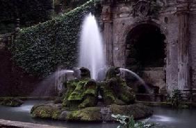 Dragon Fountain designed by Pirro Ligorio (c.1500-83)  c.1500-83