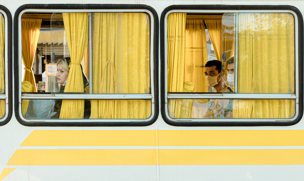 Die gelben Passagiere! von Pouyan Mirzaei