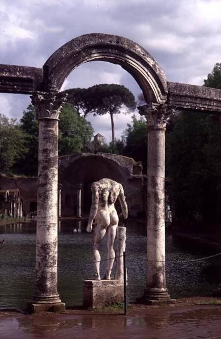 Canopus canal with a nude sculpture von Roman