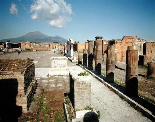 View of the Forum with Vesuvius in the background (photo) von Roman 1st century BC