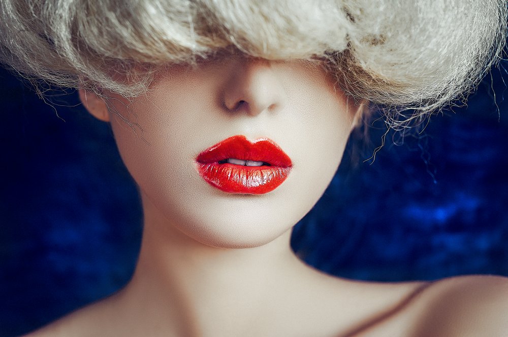 Rote Lippen von Ruslan Bolgov (Axe)