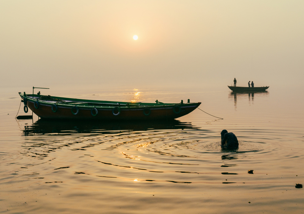 Früher Morgen in Varanasi von Samara Ratnayake