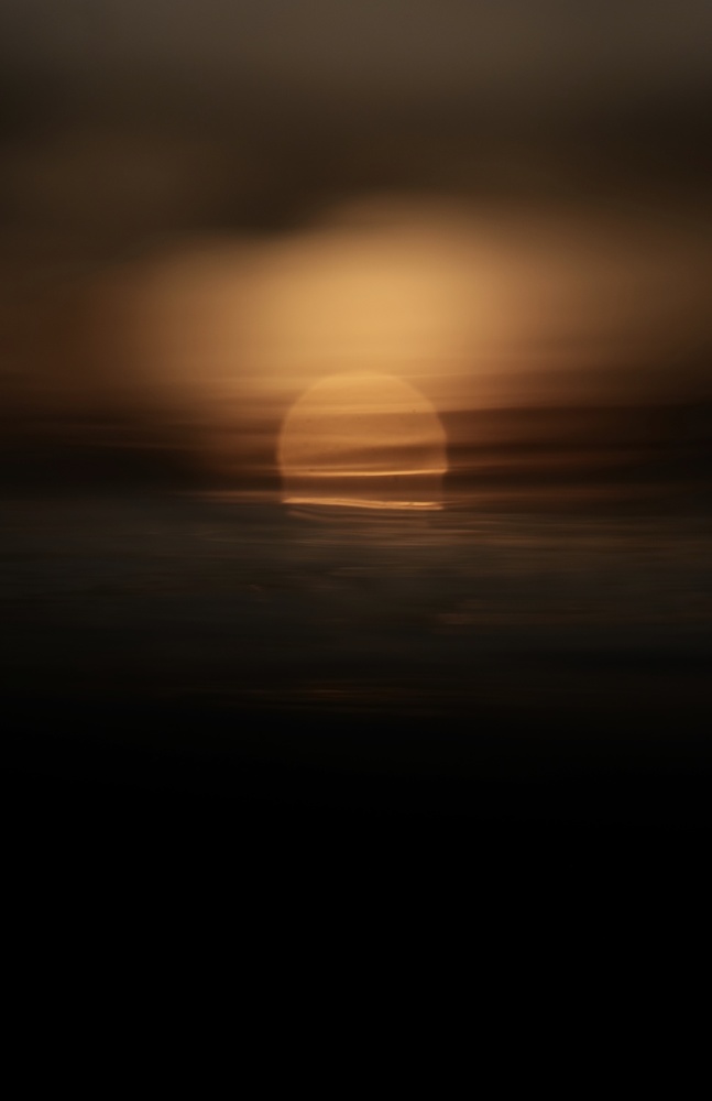 Sonnenuntergang in der Lagune von Serge Melesan