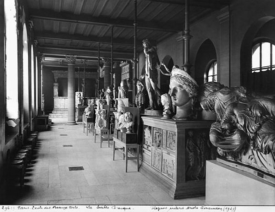 The Greek Room of the Ecole Nationale Superieure des Beaux-Arts von studio Giraudon