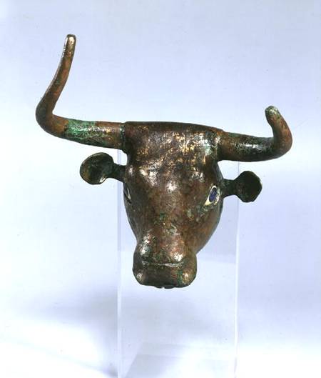 Head of a bull, with Royal  inscription, mount for a piece of furniture or for a harp, from Telloh ( von Sumerian