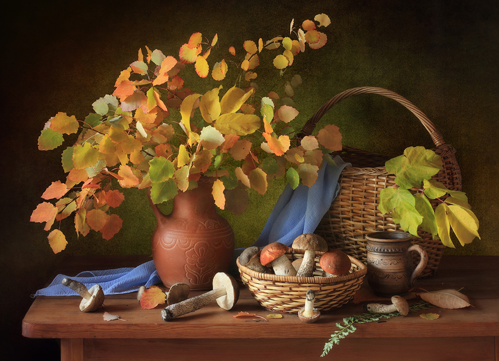 Herbststillleben mit Pilzen von Tatyana Skorokhod