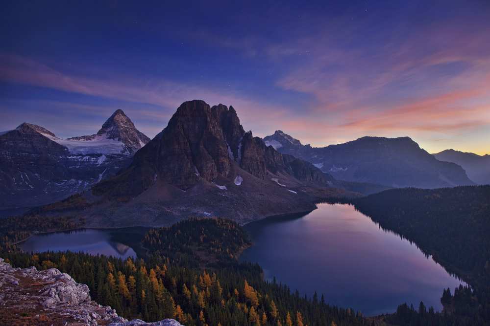 Twilight at Mount Assiniboine von Yan Zhang