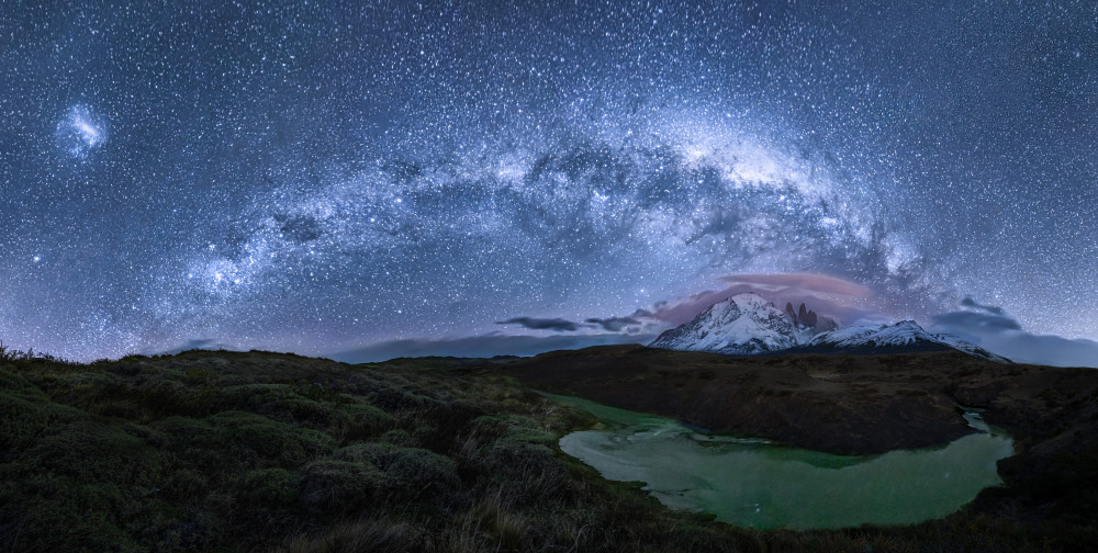 Mondlicht und Milchstraße in Patagonien von Yanny Liu