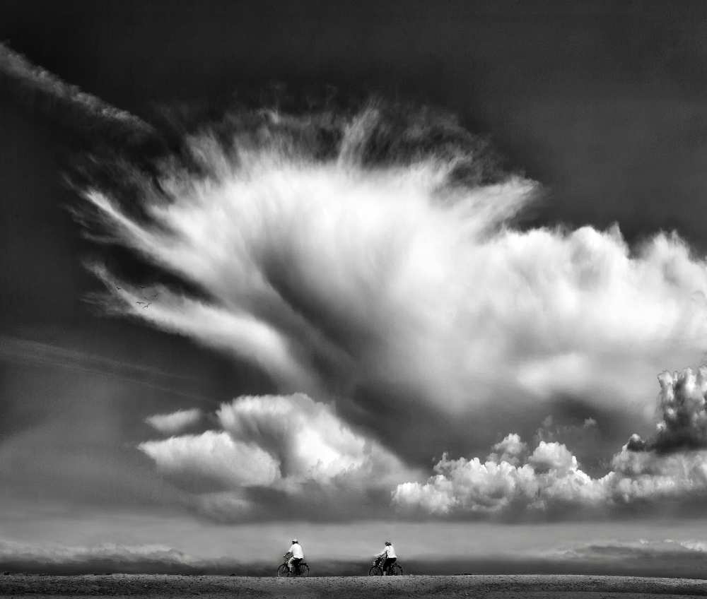 Amongst the clouds ... von Yvette Depaepe